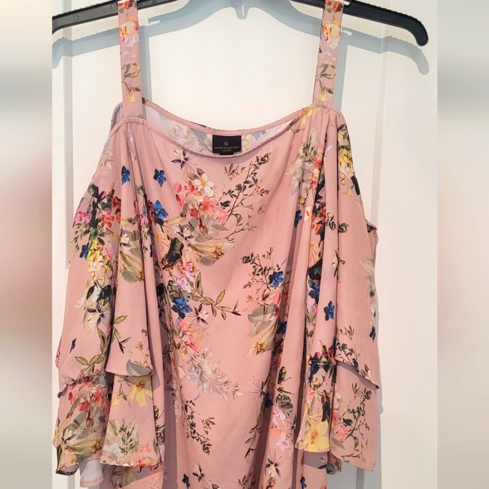 Floral 🌹Worthington🌹 Cold Shoulder Blouse